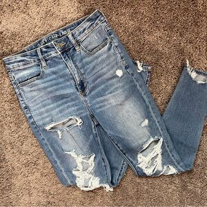 American Eagle Next Level Stretch Distressed Skinny Jeans – Size 6 Short